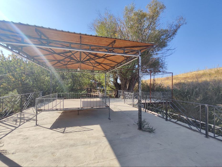 Отличная дача  9 км. От Сельхоз института. 6 соток+ 3 сотки. У реки