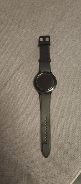 Смарт часовник Samsung Watch 4