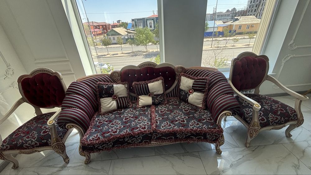 Диван и 2 кресла в комплекте