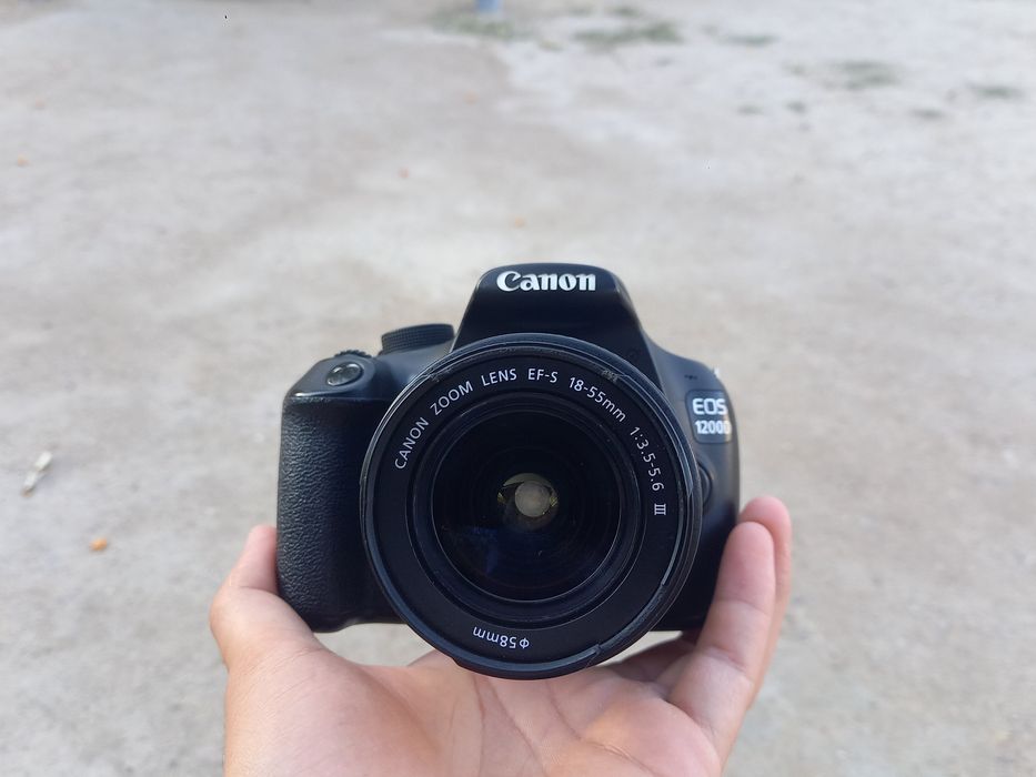 Фотоаппарат Canon EOS 1200D