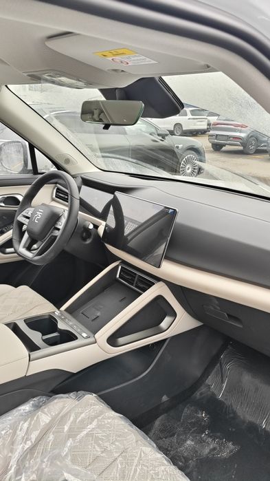 BYD Yuan Up 2025 Smart dop opsiya