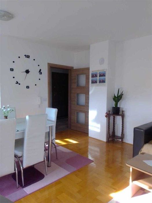 Дава се под наем Двустаен апартамент в Бургас, Братя Миладинови - 60 кв.м за 255 € - Снимка #1