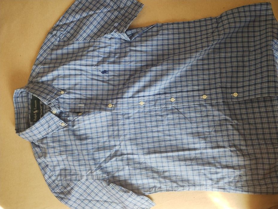 Мъжка риза с къси ръкави