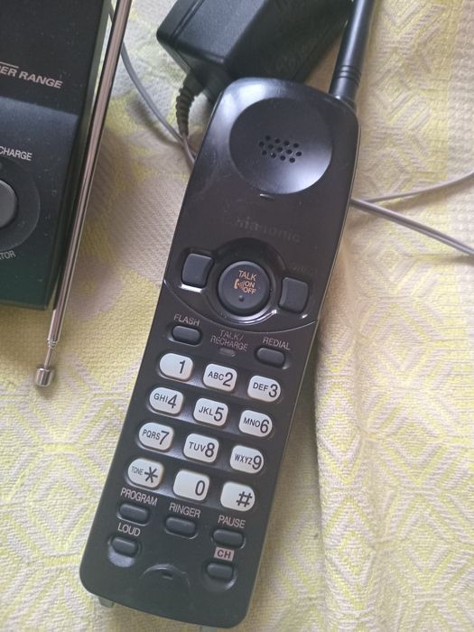 Продам радиотелефон Панасоник