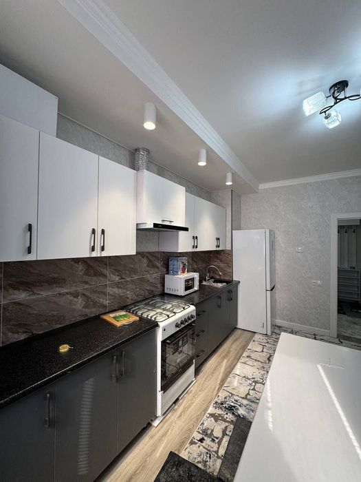 Сдаётся 2 ком кв по суточно Сергели-3а