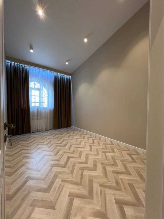 Сдаю срочно 3-ком кв-ру 7/8 в ЖК White House, улица Шота Руставели Р5