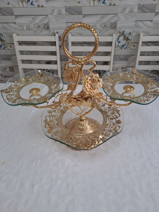 Продам сухофруктовницу новую.