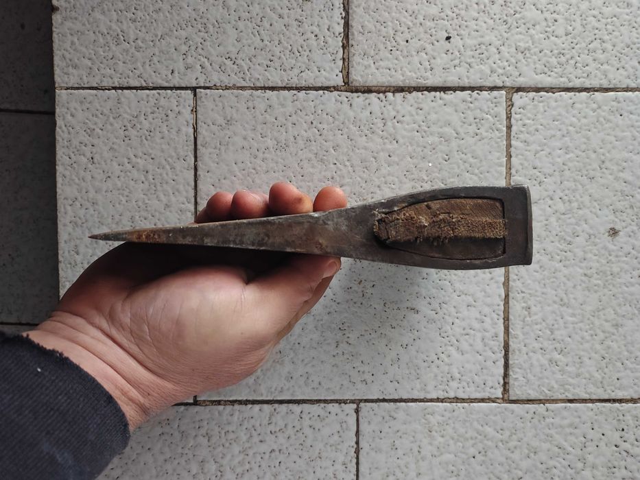 Стар топор брадва