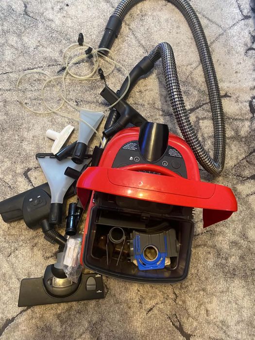 Aspirator cu spalare Bosch