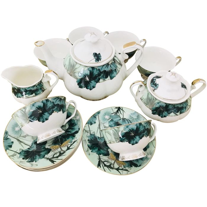 Чайный фарфоровый сервиз