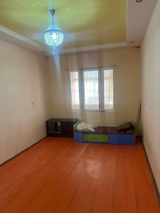 Продаётся 3 ком в 8 микрорайоне