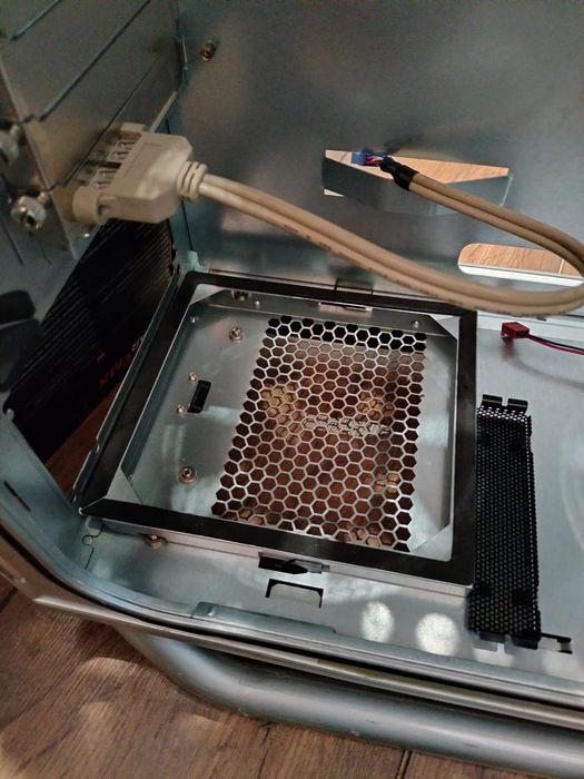 Продам корпус Cooler Master