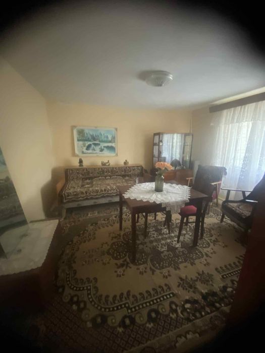 Casa de vanzare in satul Buznea