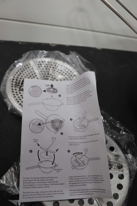 Многофункционална ръчна мелачка неръждаема стомана с 3 диска