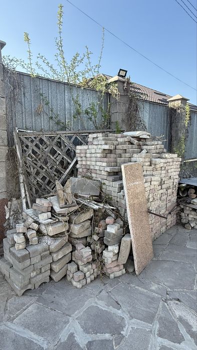 Продам брусчатку, б/у, состояние удовлетворительное. Самовывоз.