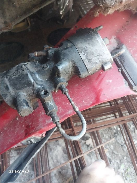 Авто на запчт сироеин унверсальпроизводства франциии