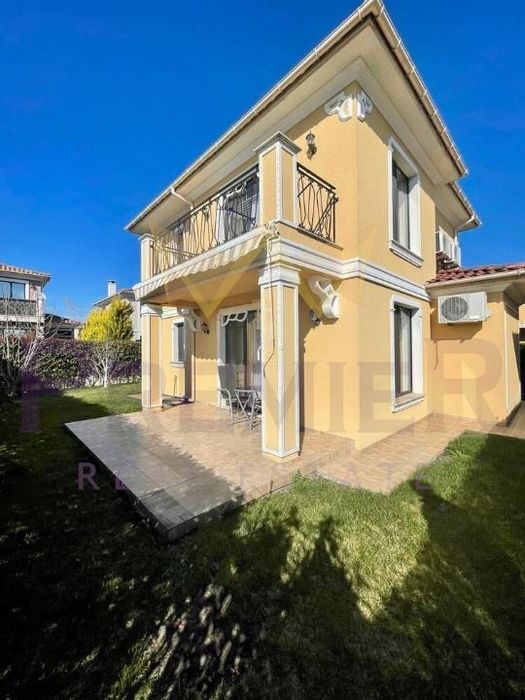 Продава се Къща в Поморие - 144 кв.м за 2153 €/кв.м - Снимка #1