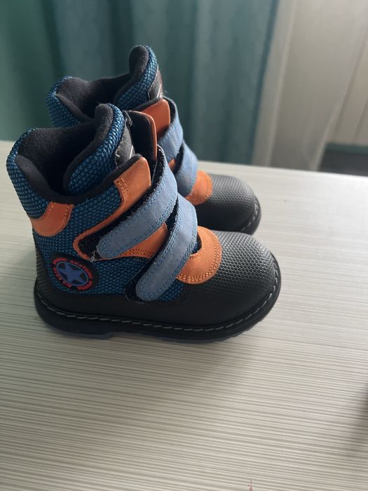 Демисезонные ботинки для малышей