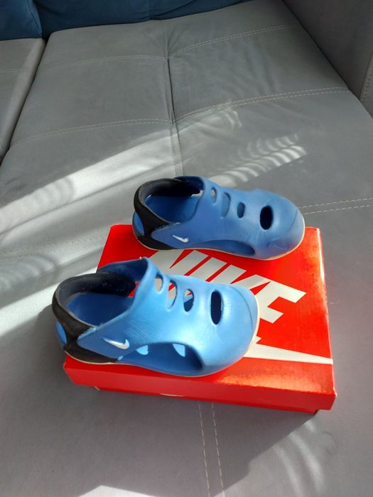 Пролетни маратонки и обувки