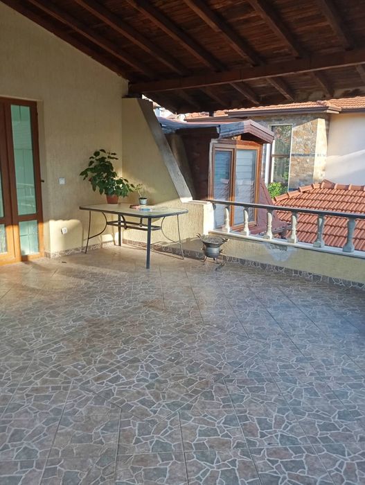 Продава къща в гр Дупница