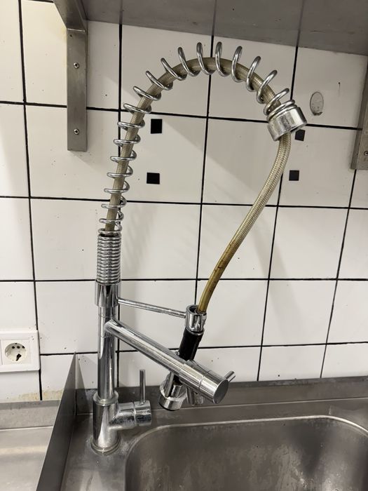 Мивки и работни маси за кухнята