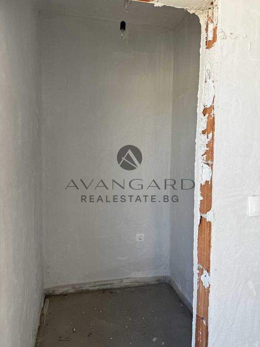 Продава се Тристаен апартамент в Пловдив, Христо Смирненски - 76 кв.м за 1382 €/кв.м - Снимка #9