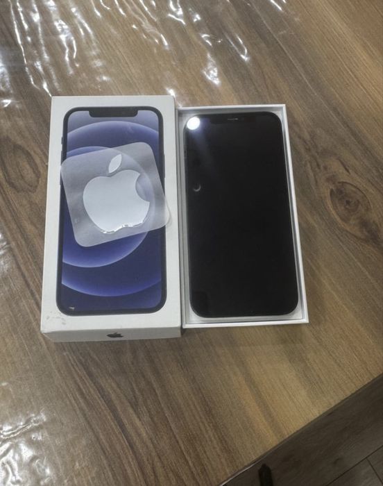 Продам айфон 12 128гб