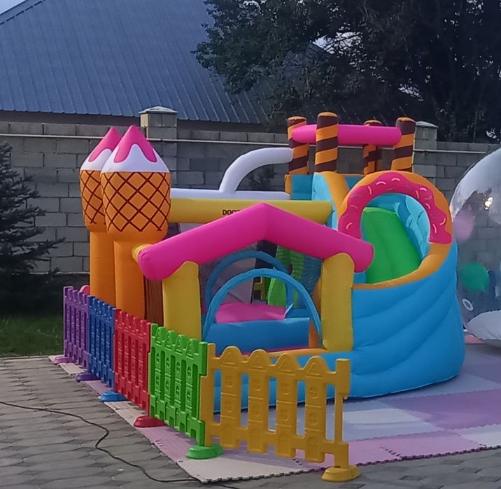 Продам  комплекс с батутами