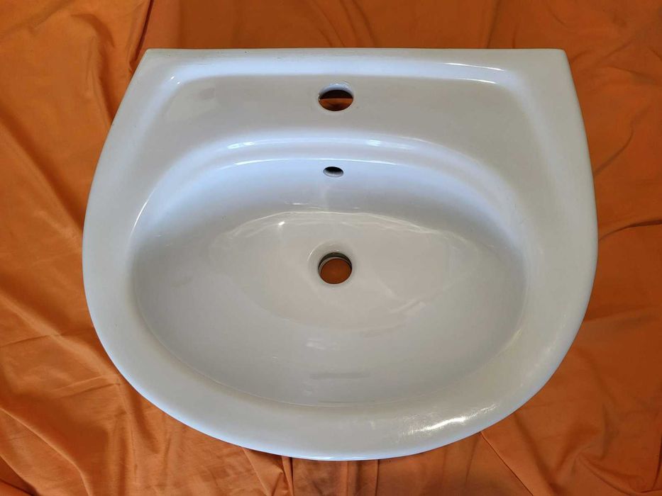 Комплект мивка с ботуш-Български, Нови; Мивка-Българска, използвана