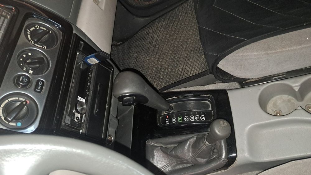 Митсубиси Монтеро Спорт.