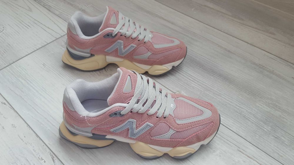 Нови розови дамски маратонки New Balance 9060 U9060HSP р-р 39