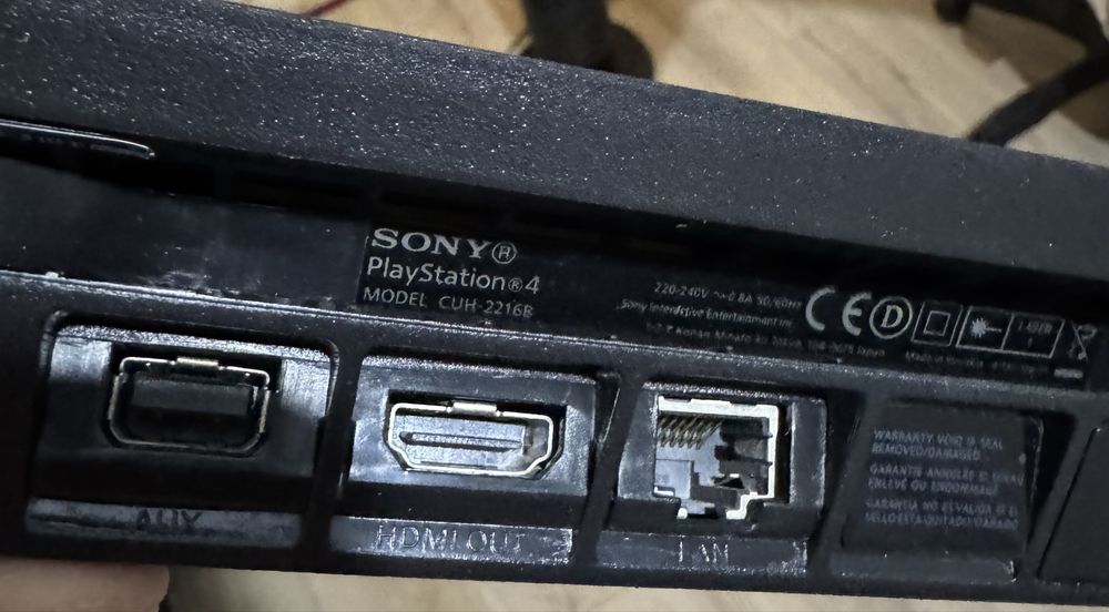 Sony playstation 4 slim 1tb cuh 2216b