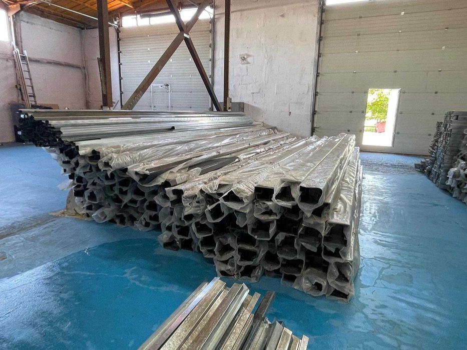 Vand cadre metalice de containere - 6m x 3m x 2,8m - depozit Brasov