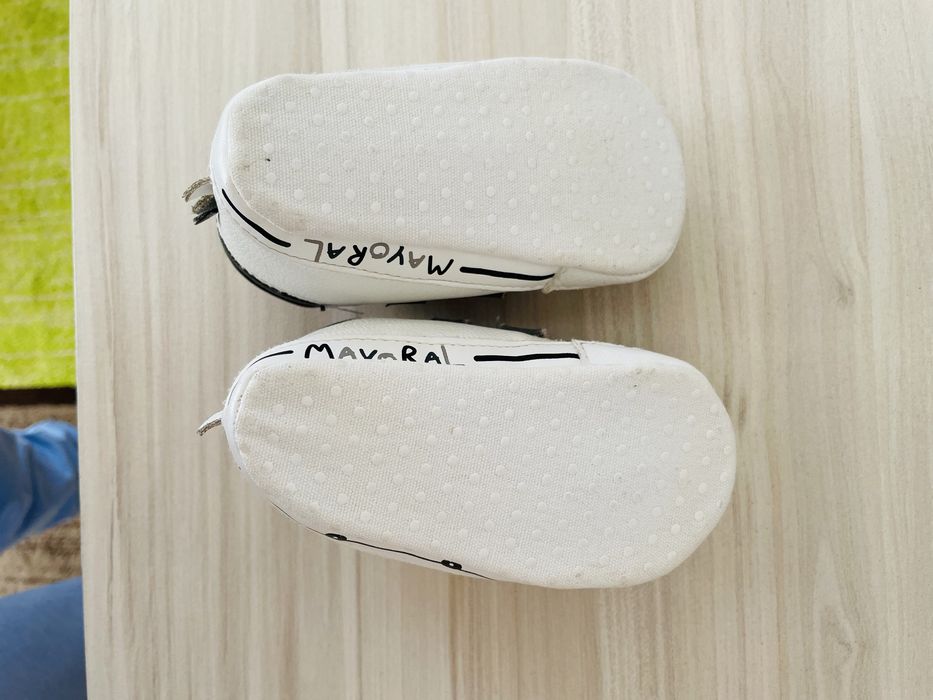 Бели Кецове Mayoral