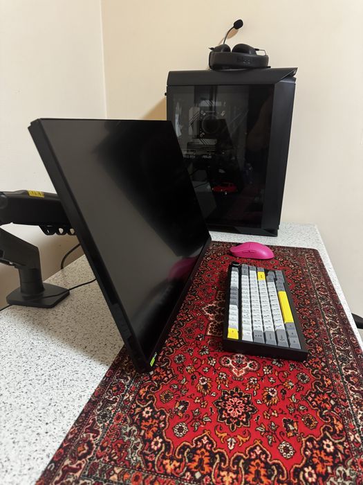 LG UltraGear 27 180гц