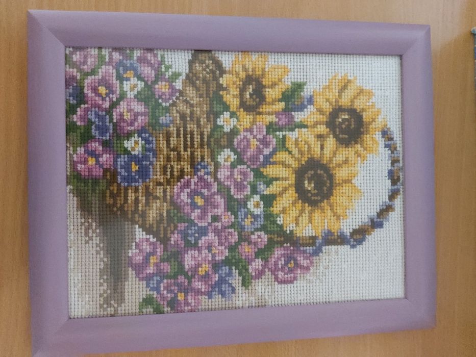 Гоблен рамкиран в лилаво