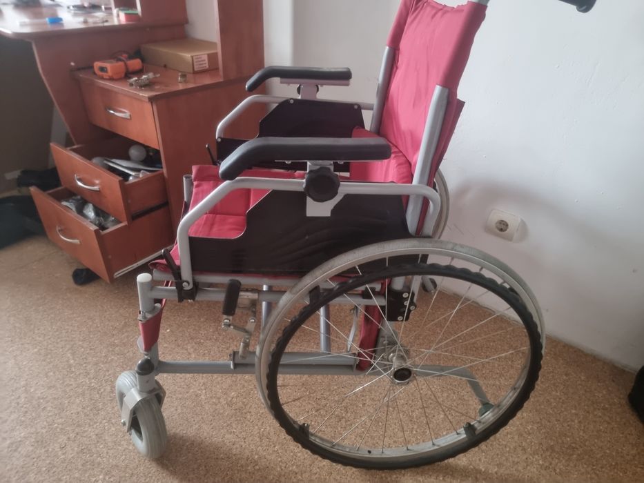 Инвалидная коляска