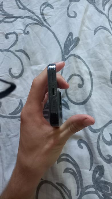 Продам Iphone 14 pro