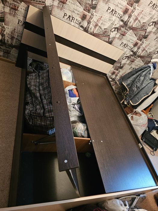 Кровать двуспальная