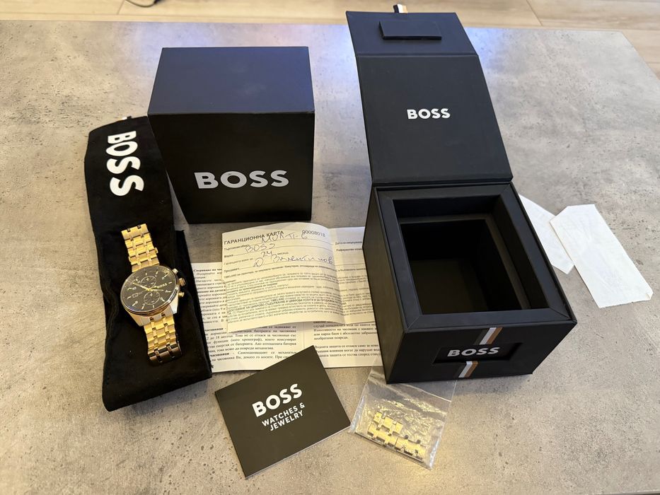 Hugo boss Watch gold
