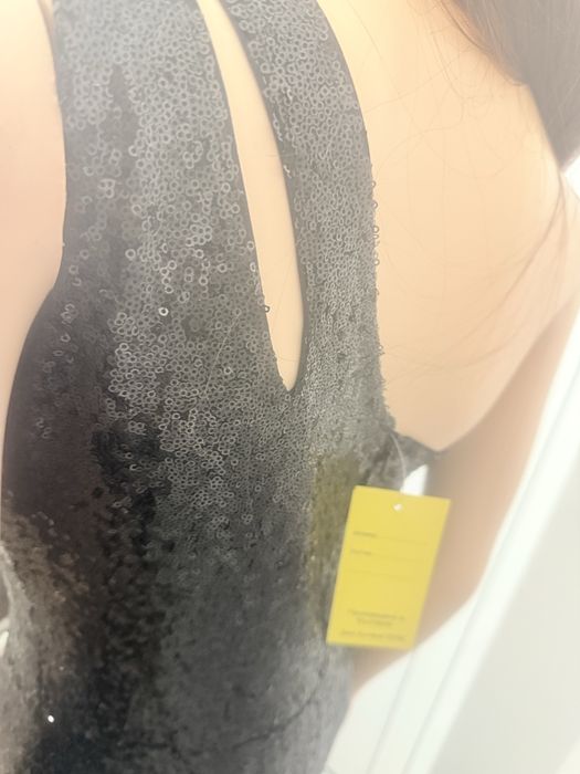 Черна дълга рокля от пайети