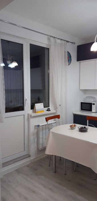 Стол кухонный стеклянный