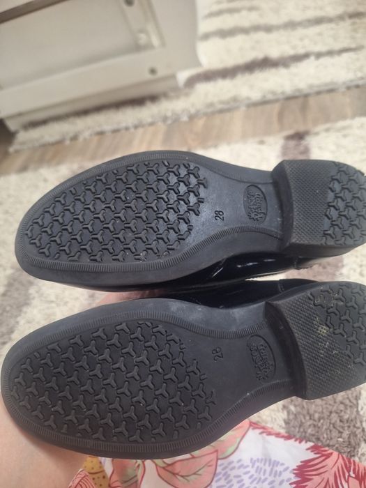 Туфли для мальчика 28 размер срочно