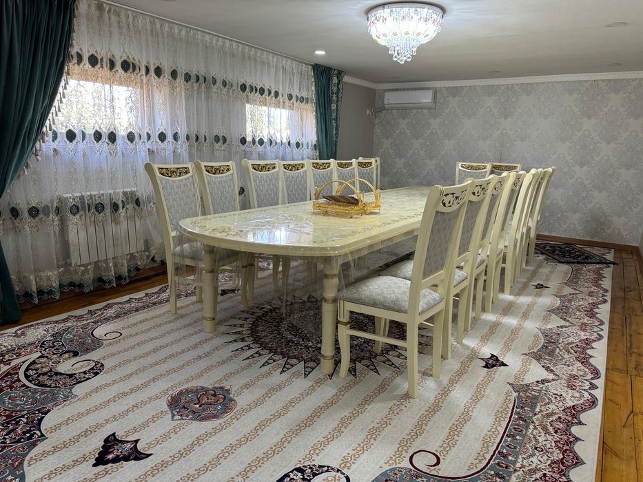 Продается большой полтораэтажный дом