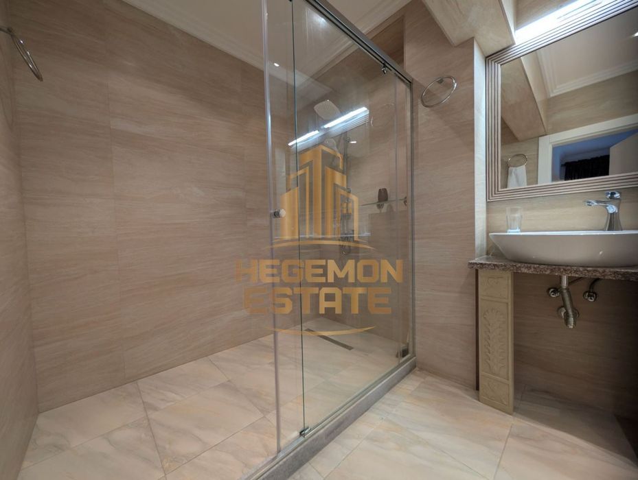 Продава се Тристаен апартамент в к.к. Златни пясъци - 159 кв.м за 2076 €/кв.м - Снимка #12