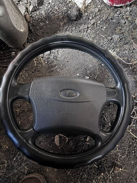 Продам руль от приоры