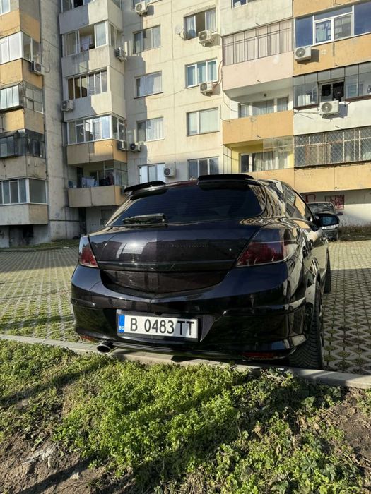 Продавам Опел астра х