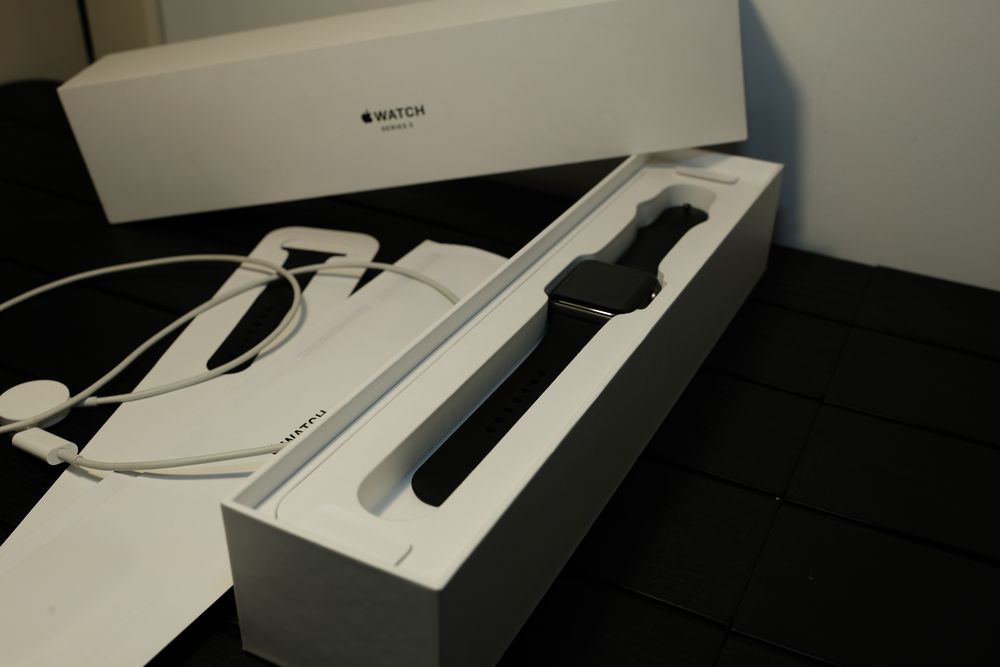 Vand Apple Watch seria 3