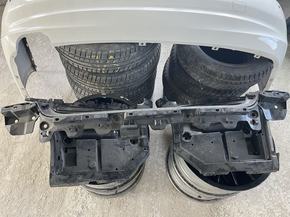 Задна броня от bmw е92 lci и държачи