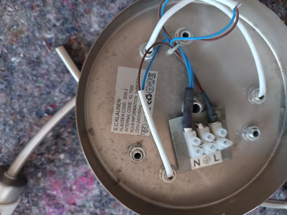 Plafonieră 3 spoturi reglabile metal satinat – funcțională, stare bună